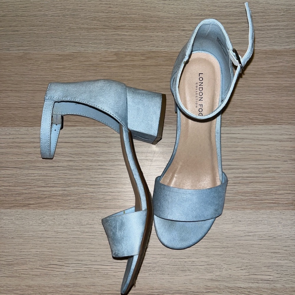 LONDON FOG LIGHT BLUE HEELS